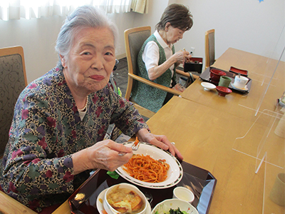 仙台長町時のかけはしの日々の出来事 2022年5月の誕生日会③